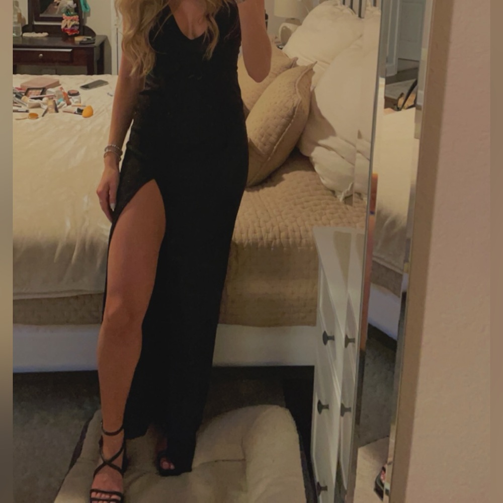 Black V-Neck Prom Gown with High Side Slit